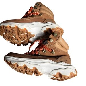 Sorel Kinetic conquest winter boots size 7 velvet tan